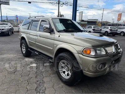Mitsubishi MONTERO SPORT GLS TD