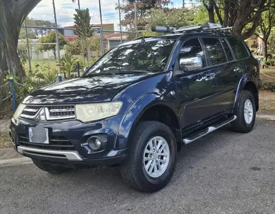 mitsubishi-montero-sport-2014-manual-4x2-diesel