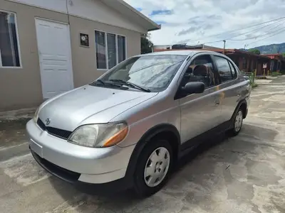 toyota-echo