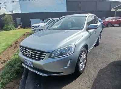 volvo-xc60-d5-todo-terreno-4x4-ano-2017