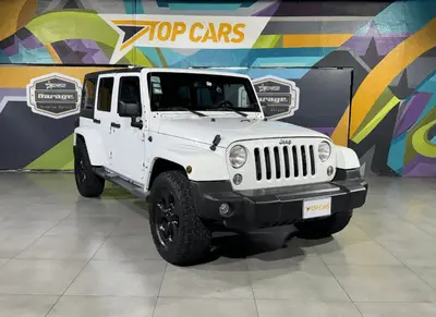 jeep-wrangler-unlimited-sahara-2014-at