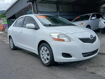 toyota-yaris