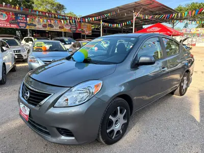 nissan-versa-2012-automatico-4-975-000