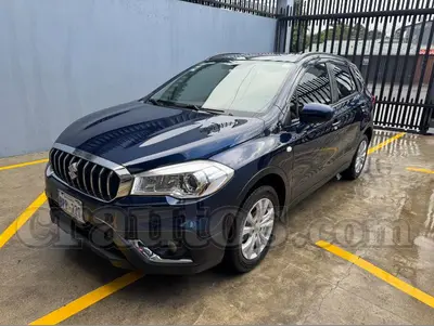 Suzuki SCROSS
