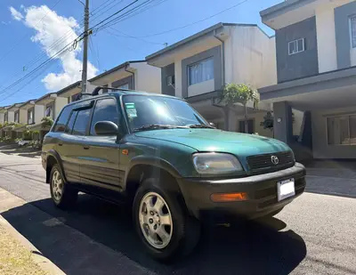 se-vende-toyota-rav4-4x4-automatico-muy-cuidado-dekra-al-dia-pantalla-bluetooth