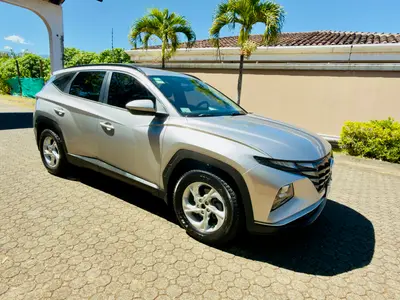 vendo-hyundai-tucson-automatico-4x4-ano-2022-versiones-nacional-impecable