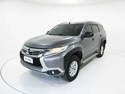 mitsubishi-montero-sport-todo-terreno-4-puertas