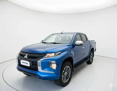 mitsubishi-l200-pick-up-doble-cabina