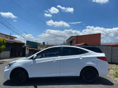 hyundai-accent-2012-automatico-blanco