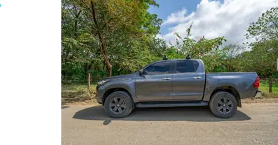 toyota-hilux-2023