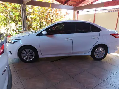 vendo-toyota-yaris-2015