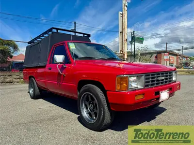 toyota-hilux-22r-1986