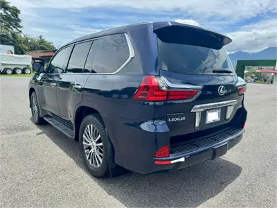 lexus-lx570-17