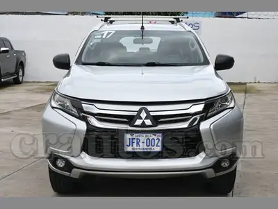 Mitsubishi MONTERO SPORT