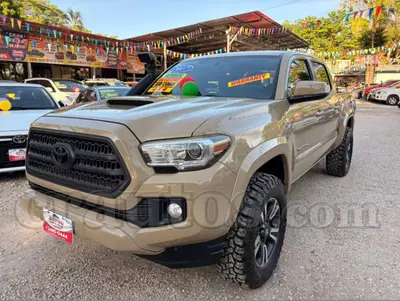 Toyota TACOMA TRD SPORT