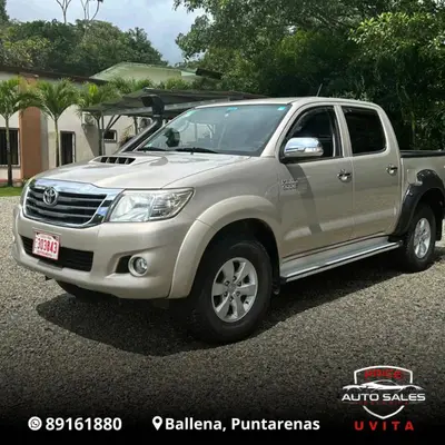2016 Toyota Hilux SRV