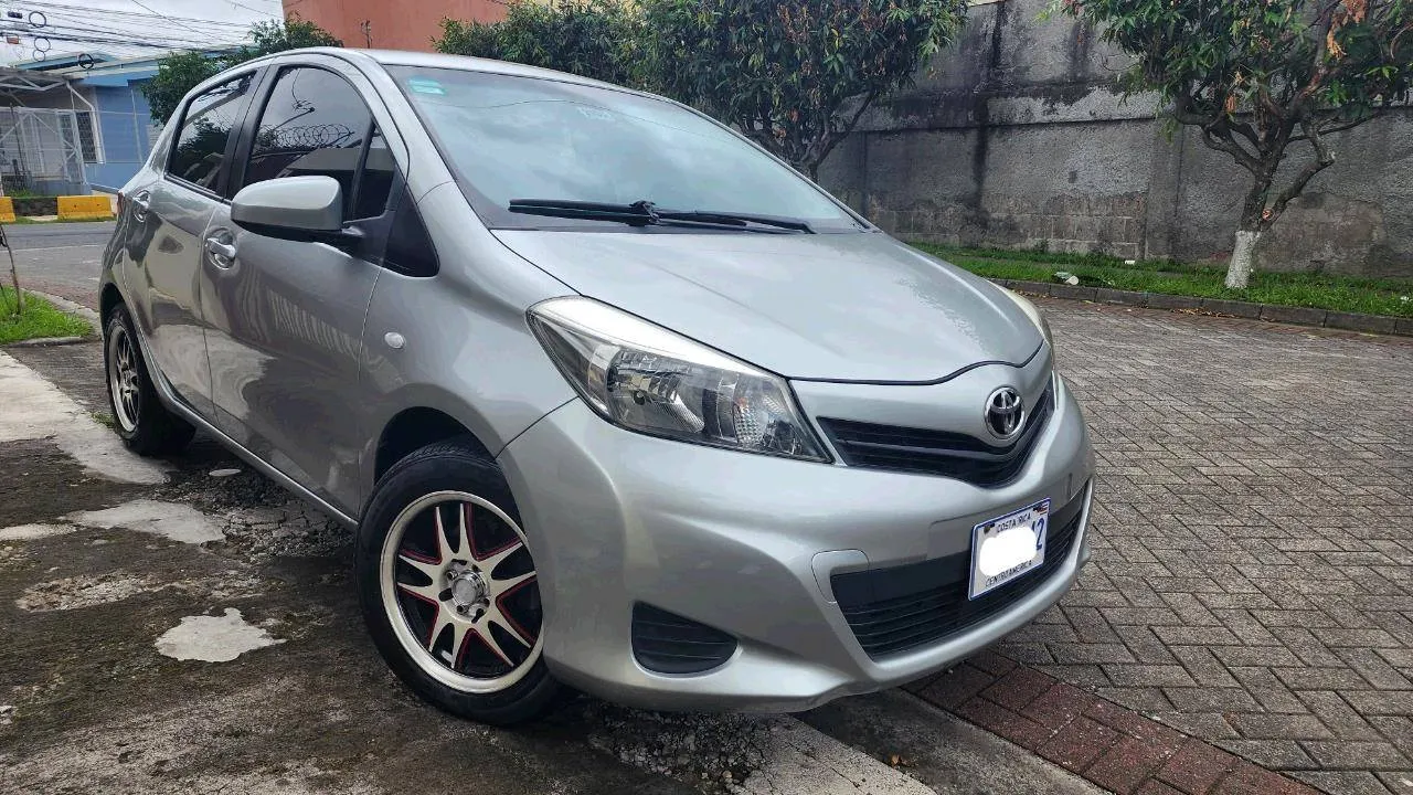 Toyota Yaris 2012