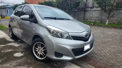 Toyota Yaris 2012