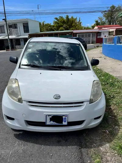 2009 Daihatsu Sirion