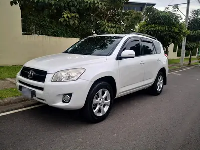 Toyota RAV4 2011