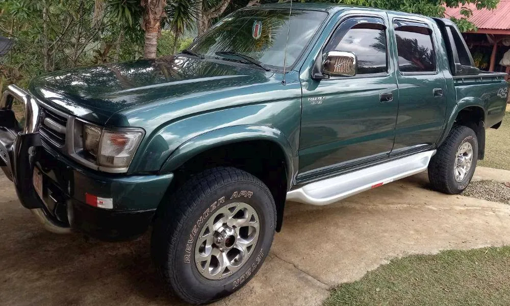 2001 Toyota Hilux
