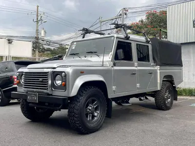 Land Rover Defender 130 2013