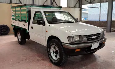 2000 Isuzu KB