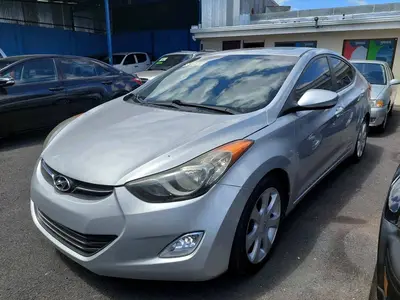 Hyundai Elantra Limited 2012