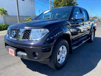 2014 Nissan Navara LE