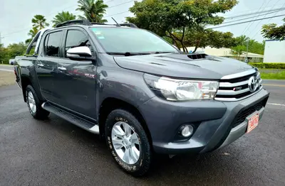 2016 Toyota Hilux SRV