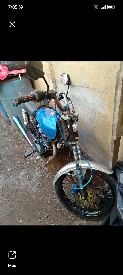 Moto ZS