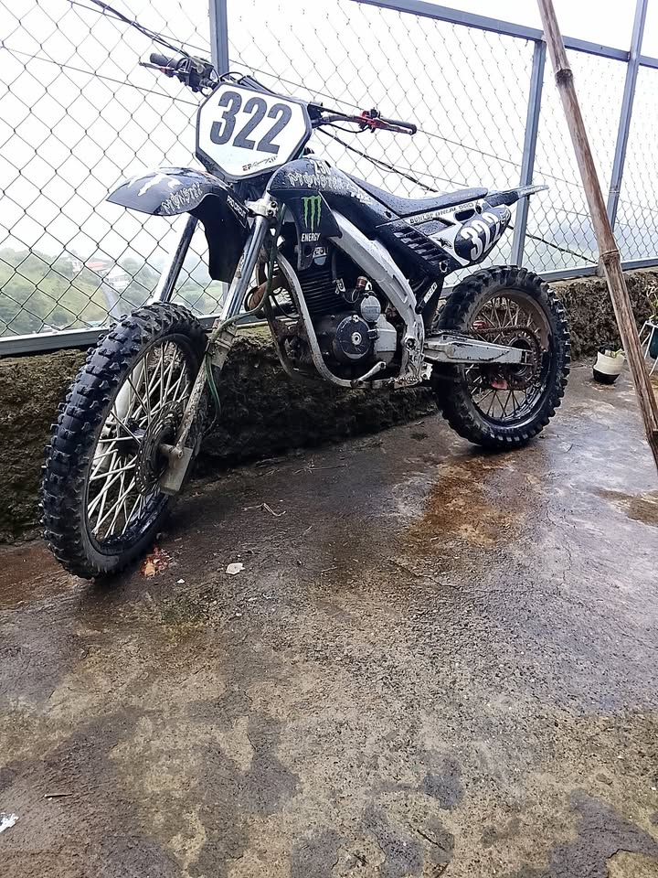 Vendo moto 250cc